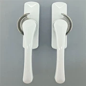 Cerradura de media luna de dos vías